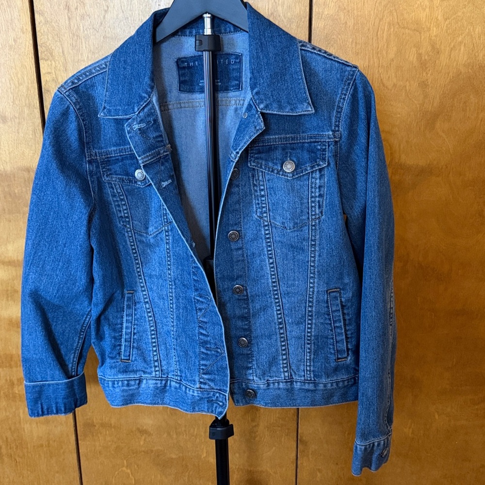 The Limited Womens Jean Jacket medium